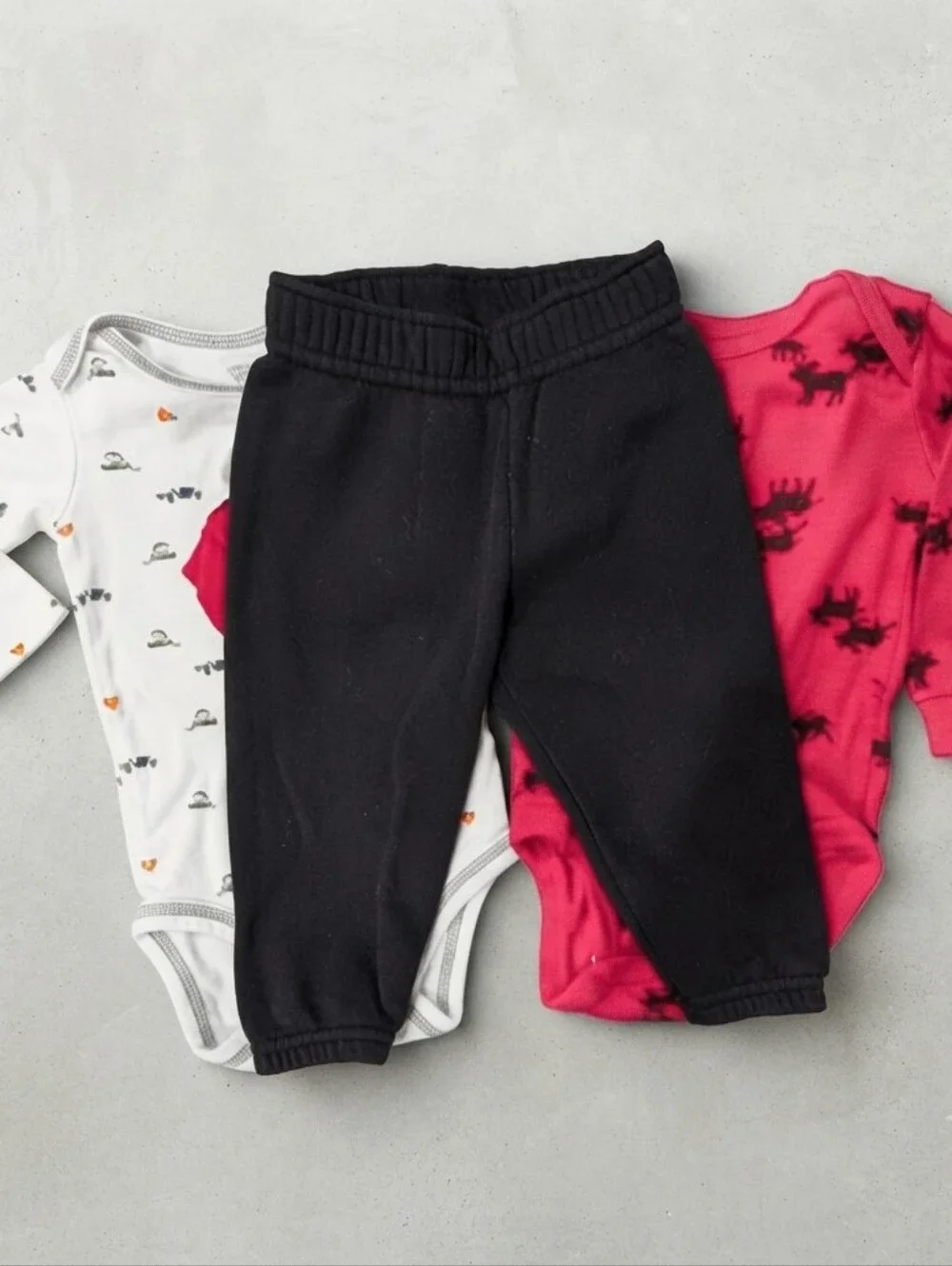 Carter's 6M Baby Bodysuits and Pants Set - Black and Red
